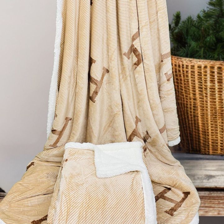 Designer single Sherpa blanket by The Gharnish, plush and cozy blanket with stylish design, perfect for warm comfort.