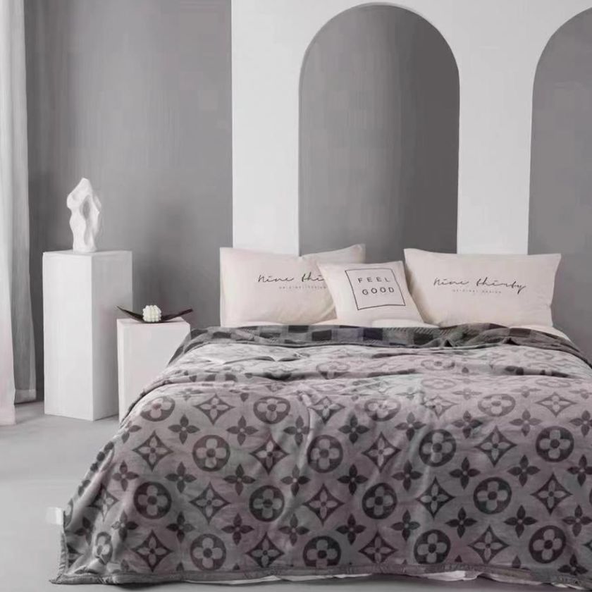 Emporio Luxury Winter Solid Color Blanket by The Gharnish, cozy and soft blanket perfect for winter use.