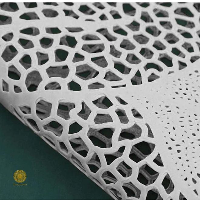 Set of 6 Mapple Leaf-shaped table mats from The Gharnish, 16x16 inches, made of durable storage material.