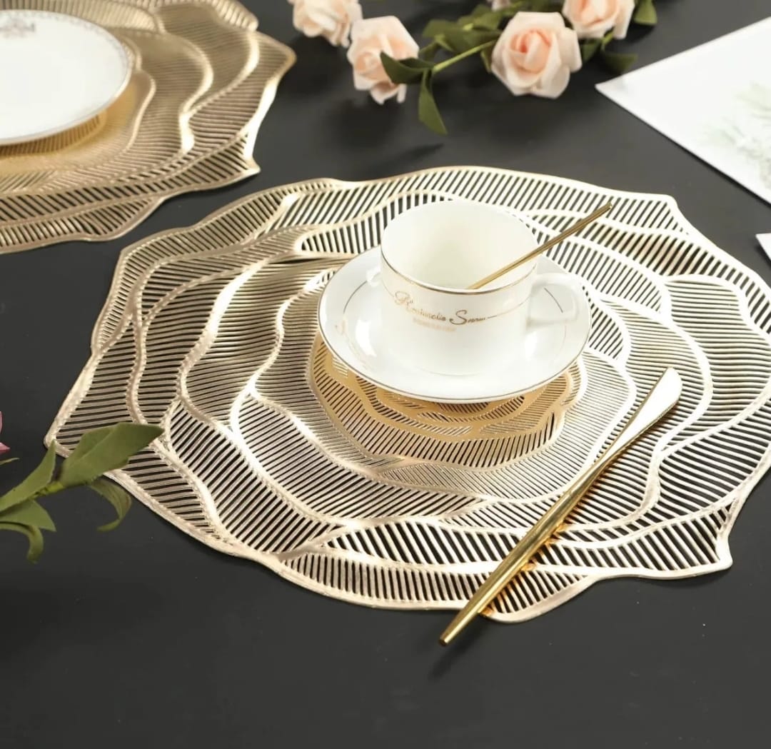Flower Shaped Table Mat Set of 6 (16x16 Inches) - The Gharnish - A Unit of Satkala Creations