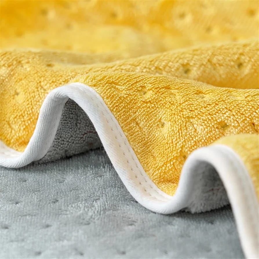 New Imported Twin Shade Reversible Bath Towel - The Gharnish - A Unit of Satkala Creations