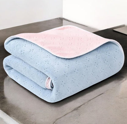 New Imported Twin Shade Reversible Bath Towel - The Gharnish - A Unit of Satkala Creations