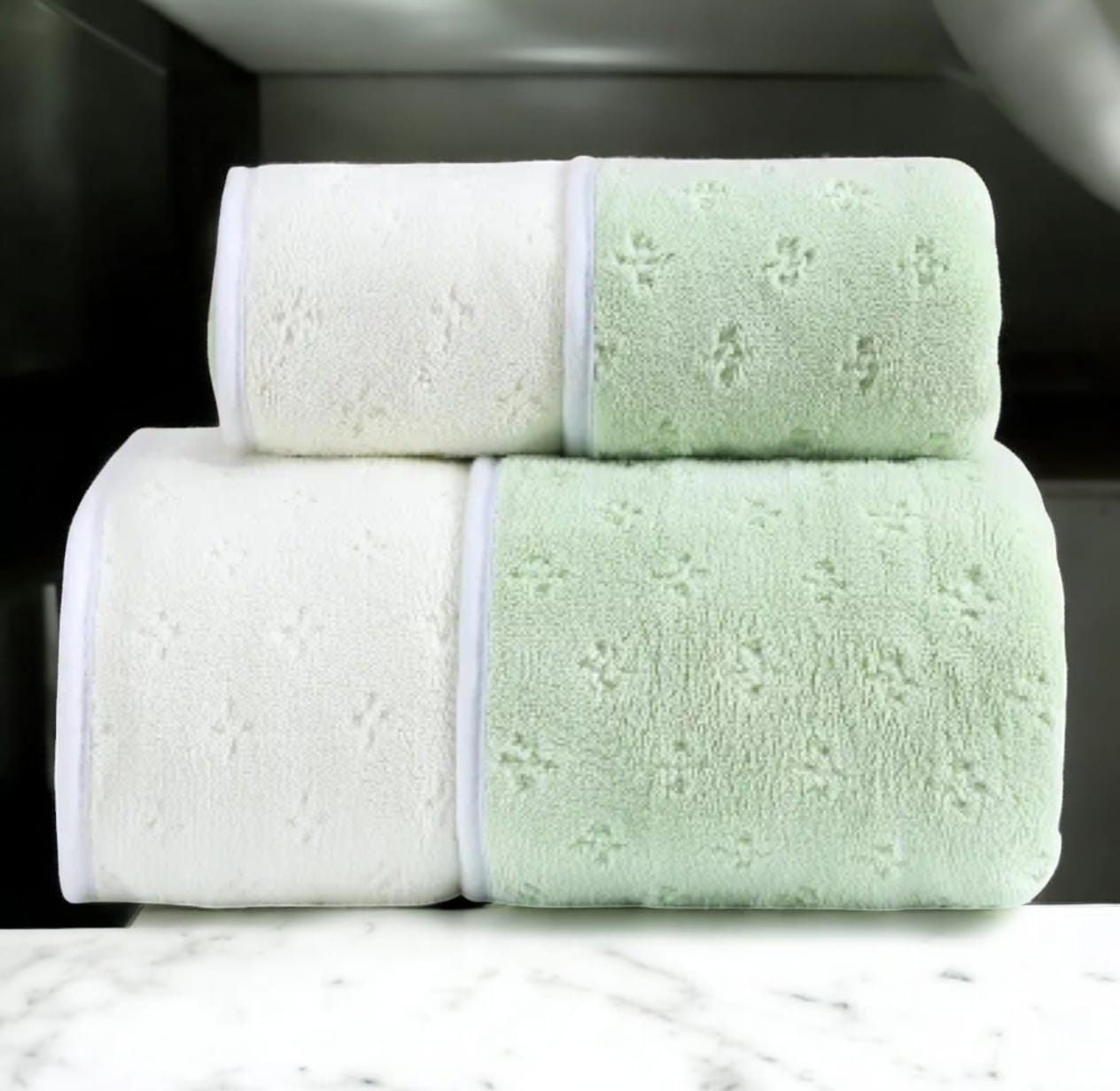 New Imported Twin Shade Reversible Bath Towel - The Gharnish - A Unit of Satkala Creations