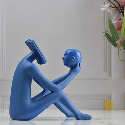 Self Refection Man Figurine - The Gharnish - A Unit of Satkala Creations