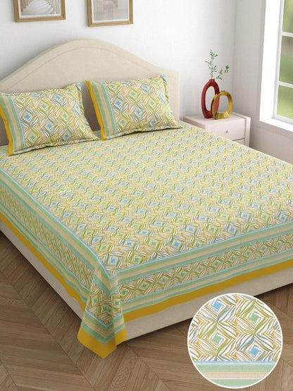 This high-quality 100% cotton bedsheet is designed for maximum comfort and practicality.