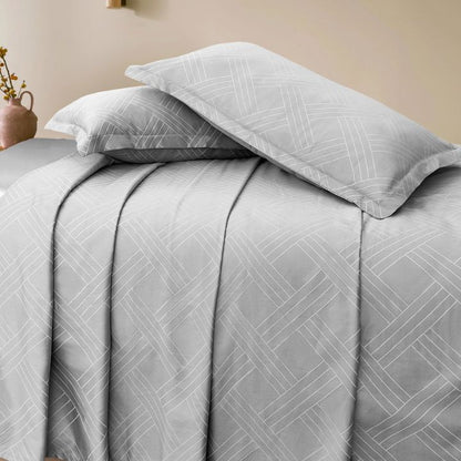 Egyptian Cotton 400 TC king size bedding set by The Gharnish, includes three pieces with soft, luxurious fabric and classic design.