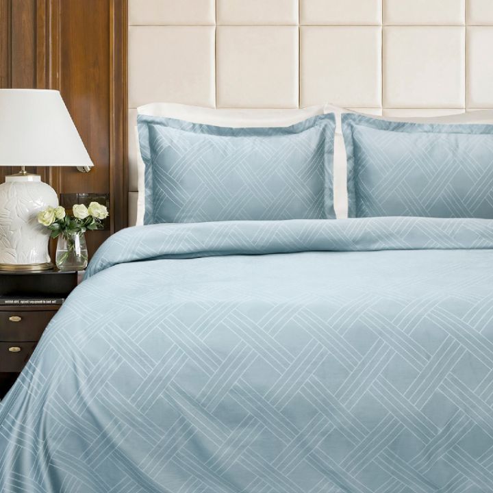 Egyptian Cotton 400 TC king size bedding 3-piece set by The Gharnish, featuring soft, luxurious sheets and pillowcases.