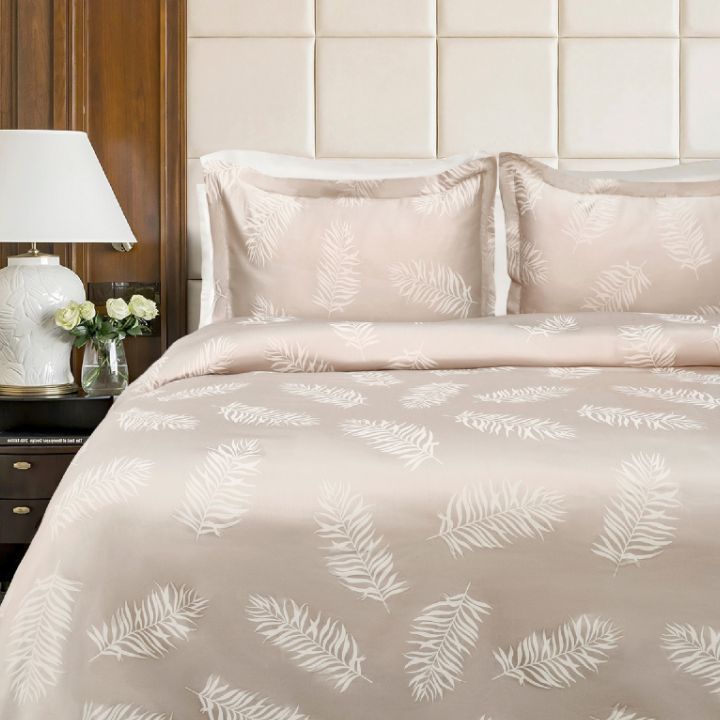 Egyptian Cotton king size bedsheet set of 3 by The Gharnish, soft and luxurious bedding with 400 TC thread count in a stylish design.