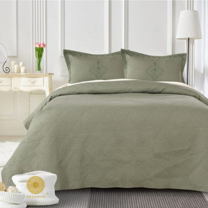 Estorado Premium Cotton Quilted Bedcover by The Gharnish, soft and stylish bedding with a detailed quilted pattern on a bed.