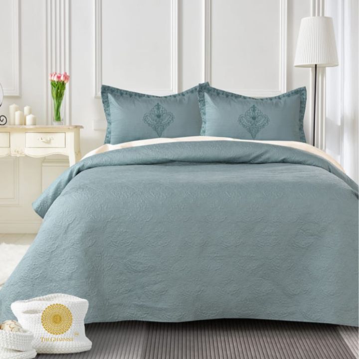 Estorado Premium Cotton Quilted Bedcover by The Gharnish showing soft, textured cotton bedding with intricate quilting design.