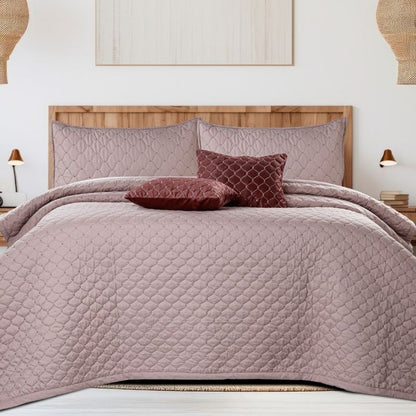 Luxury 5-piece quilted bedding set by The Gharnish, includes bedcover, pillow covers, and cushion covers with elegant quilting design.