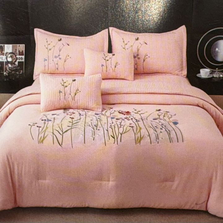 Luxury bedding 6-piece set by The Gharnish, featuring soft, elegant bed linens and coordinating pillowcases for a stylish bedroom look.