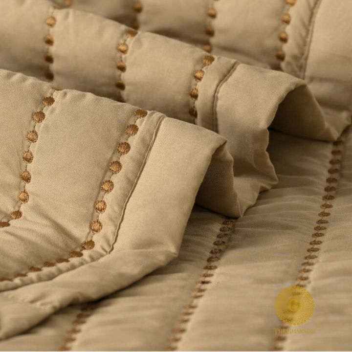 Moon Light Designer Quilted Bedding Set of 5 Pcs by The Gharnish, featuring stylish, soft bedding with moon light pattern.