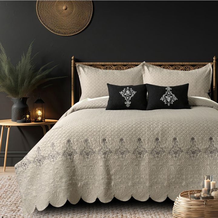 Mughlai quilted bedding set of 5 by The Gharnish, featuring intricate patterns and luxurious fabric for a regal bedroom look.