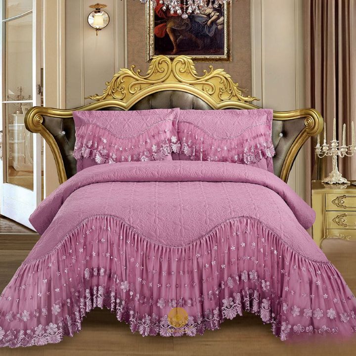 Elegant bedding bedcover from The Gharnish Pakeeza High Quality Premium Collection, showcasing intricate patterns and luxurious fabric.