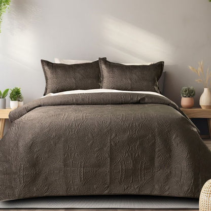 Super Luxurious Quilted  Holland Fabric King Size Bedding Set - The Gharnish - A Unit of Satkala Creations