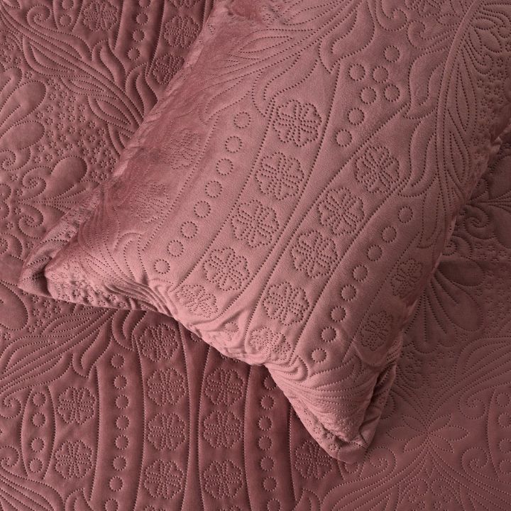 Super Luxurious Quilted  Holland Fabric King Size Bedding Set - The Gharnish - A Unit of Satkala Creations