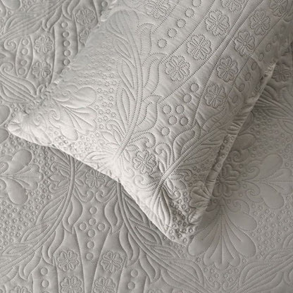 Super Luxurious Quilted  Holland Fabric King Size Bedding Set - The Gharnish - A Unit of Satkala Creations