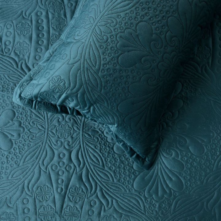 Super Luxurious Quilted  Holland Fabric King Size Bedding Set - The Gharnish - A Unit of Satkala Creations