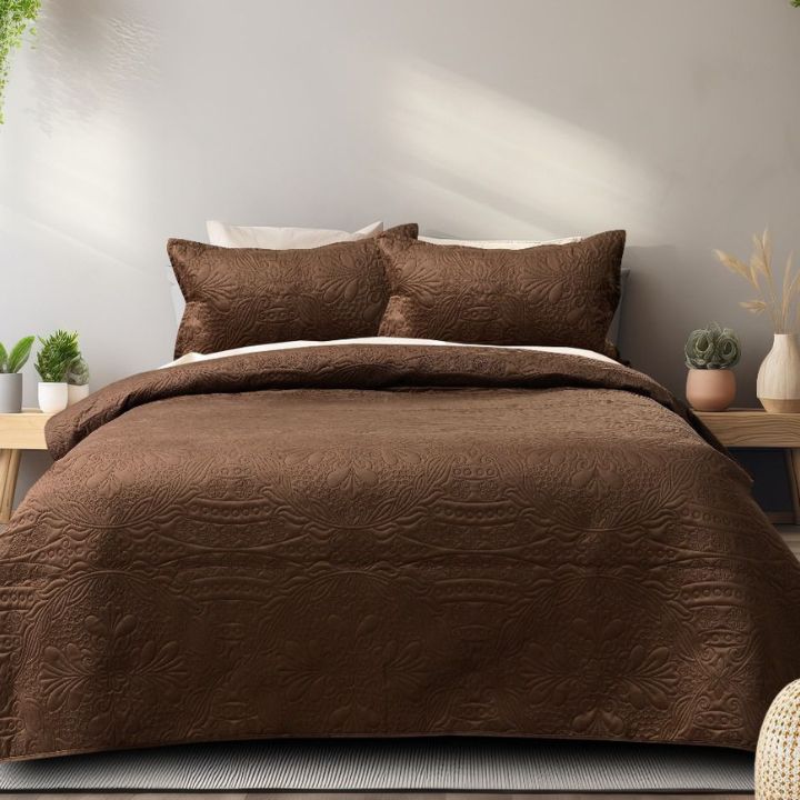 Super Luxurious Quilted  Holland Fabric King Size Bedding Set - The Gharnish - A Unit of Satkala Creations