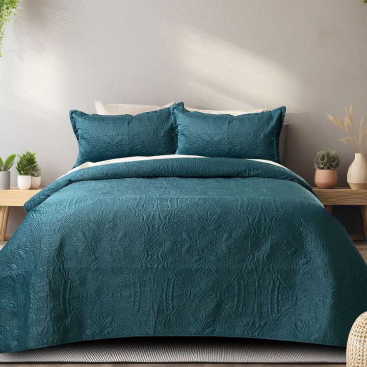 Super Luxurious Quilted  Holland Fabric King Size Bedding Set - The Gharnish - A Unit of Satkala Creations