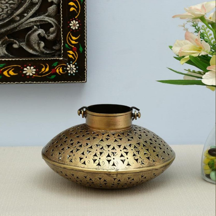Gold iron Gihan T-Light holder decor with traditional design, suitable for elegant lighting and home decoration.