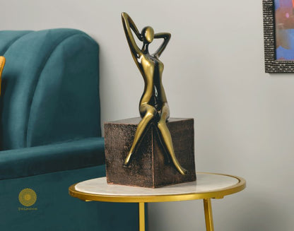 Modern Lady Artpiece/ modern Art - The Gharnish - A Unit of Satkala Creations