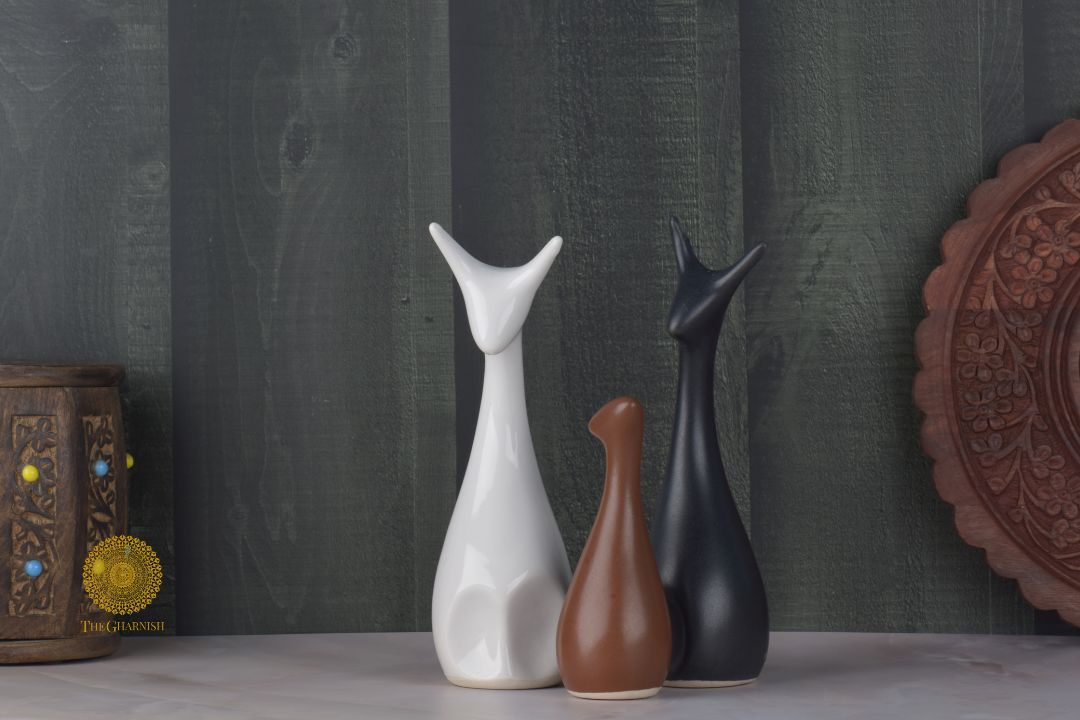 Set of 3 Family of Cats Figurine - The Gharnish - A Unit of Satkala Creations