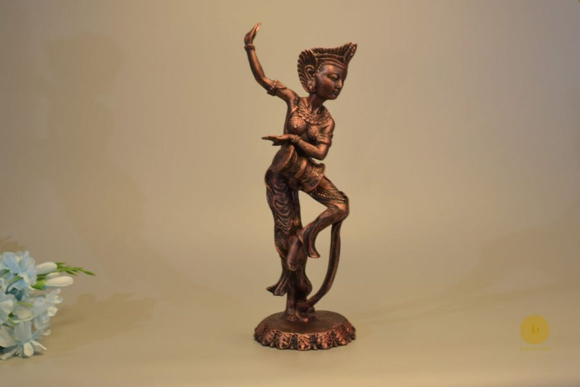 Classical Dance Pose Lady statue - The Gharnish - A Unit of Satkala Creations