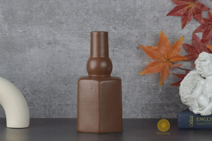 Classic Antiques Style Ceramic Vase - The Gharnish - A Unit of Satkala Creations