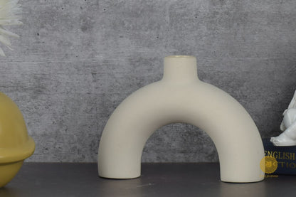 The Vintage Artefact Donut Vase - The Gharnish - A Unit of Satkala Creations