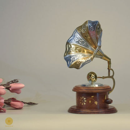 Wooden antique round gramophone showpiece, decorative wooden decor item with vintage design by TheGharnish.