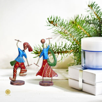 Dancing Indian Couple Metallic Art - The Gharnish - A Unit of Satkala Creations