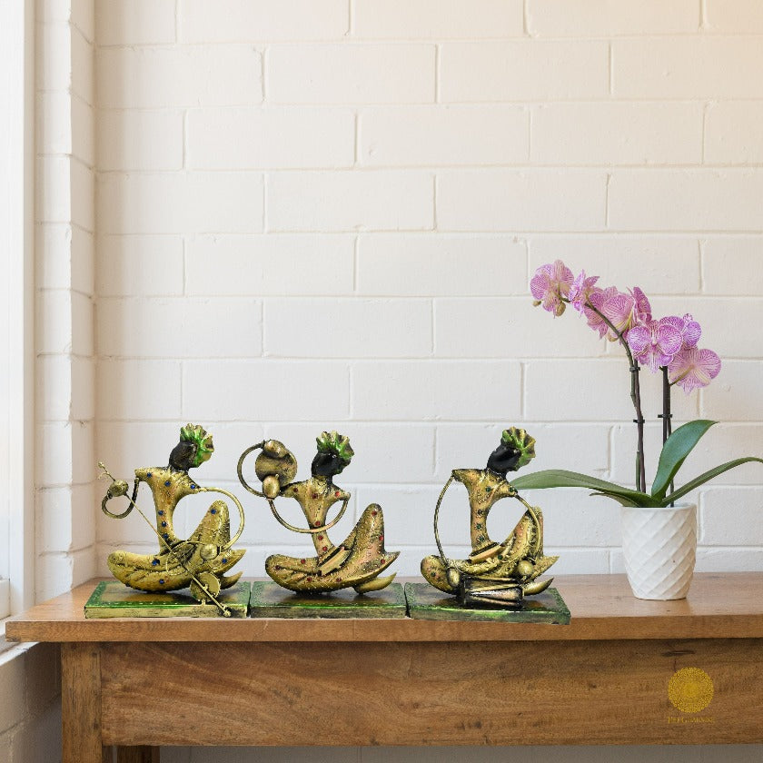 Antique Sitting Musician Table Cover - The Gharnish - A Unit of Satkala Creations