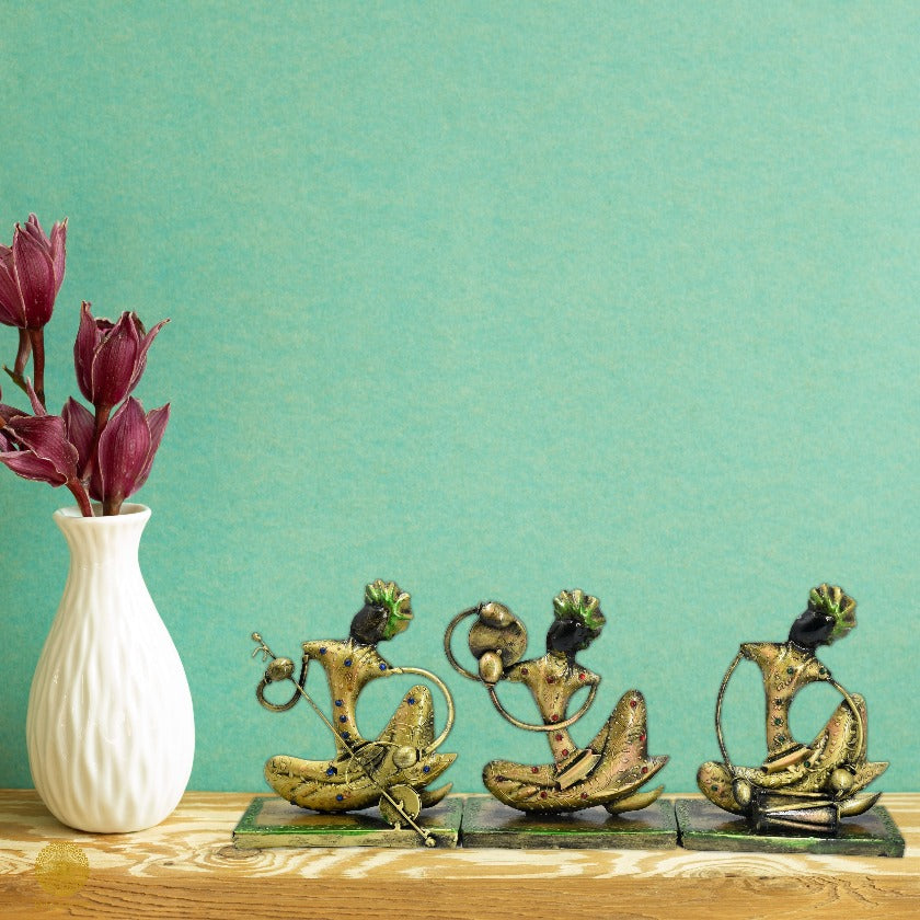 Antique Sitting Musician Table Cover - The Gharnish - A Unit of Satkala Creations