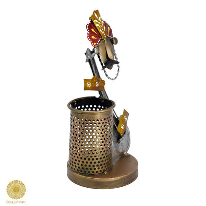 Man With Guitar Pen Stand - The Gharnish - A Unit of Satkala Creations
